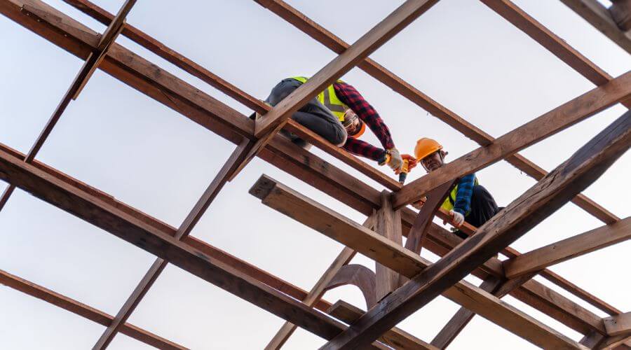 Professional gutter cleaning services in Erie, IL